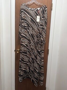 Zebra-Stripe Maxi Dress in Black and Cream